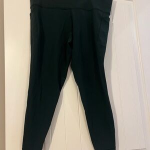 Athleta Dark Green Cropped Leggings Workout Yoga Athleisure